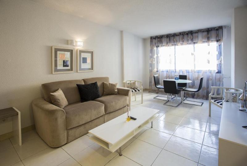 Wootravelling Plaza De Oriente Homtels