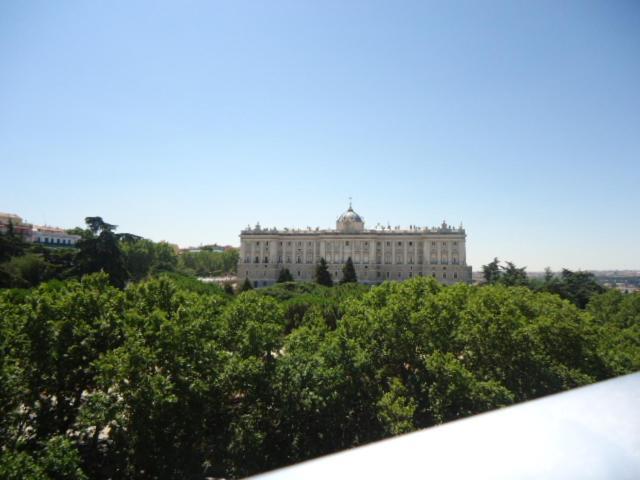 Apartamento Wootravelling Plaza De Oriente Homtels *